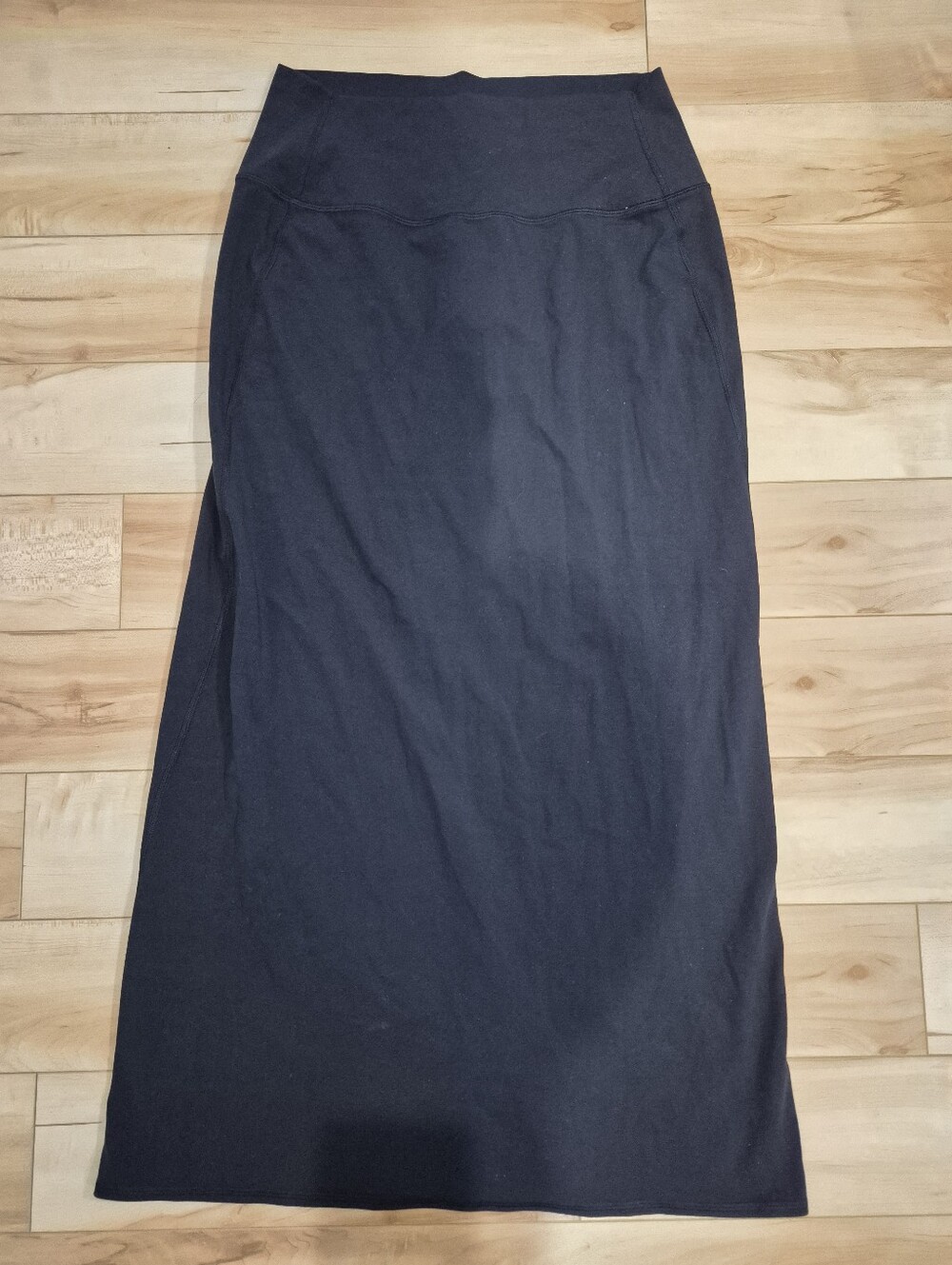 Lululemon women's size medium long black skirt